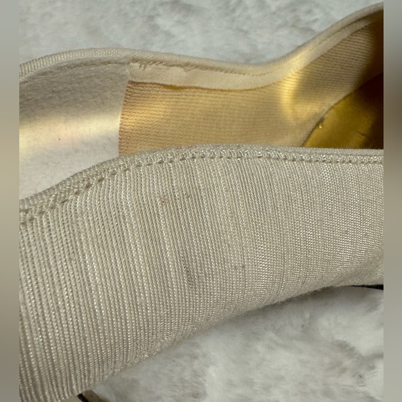VTG 80’s Cream Dolce by Pierre Heels Scalloped Edge Textured Linen SZ 8 Bridal - Picture 14 of 16